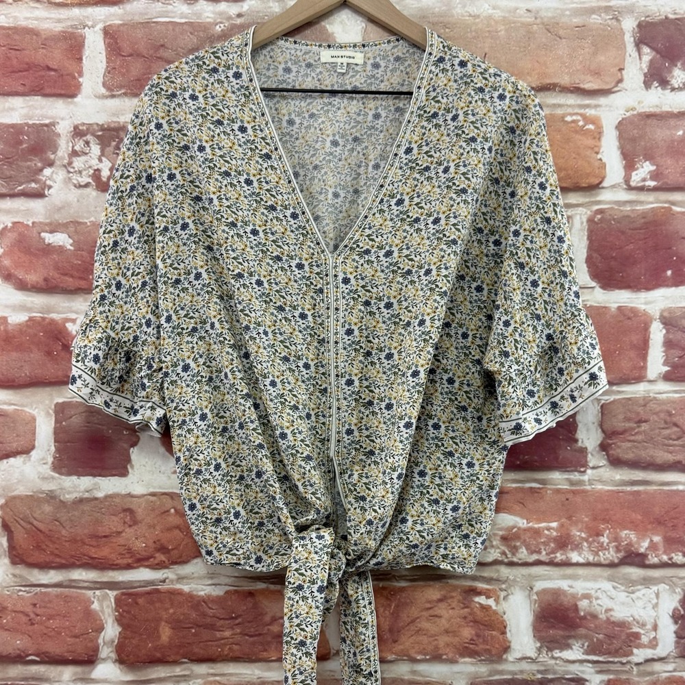 Max Studio Top Women's M Multicolor Cottage Ditsy Floral Tie Waist Casual Shirt
